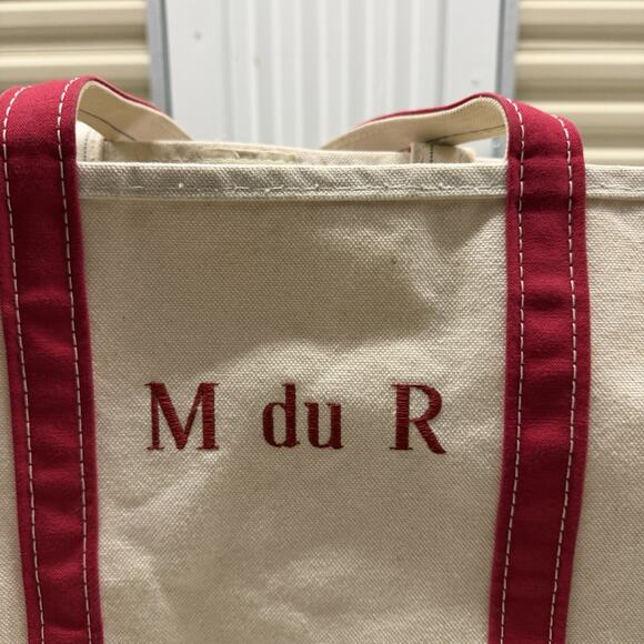 LL Bean Boat & Tote Open Canvas Bag Red Large USA 22x14 M du R embroidered - Picture 2 of 7